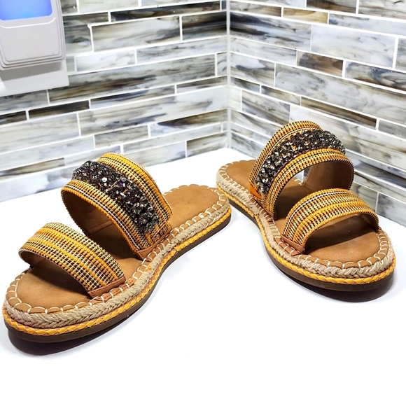 Crown Vintage Sandals - Picture 3 of 6